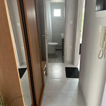 Elen Apartment *